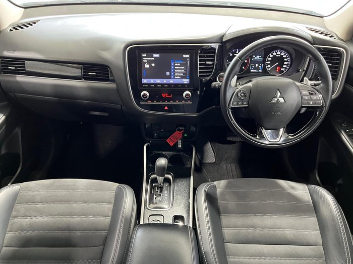 2020 Mitsubishi Outlander LS