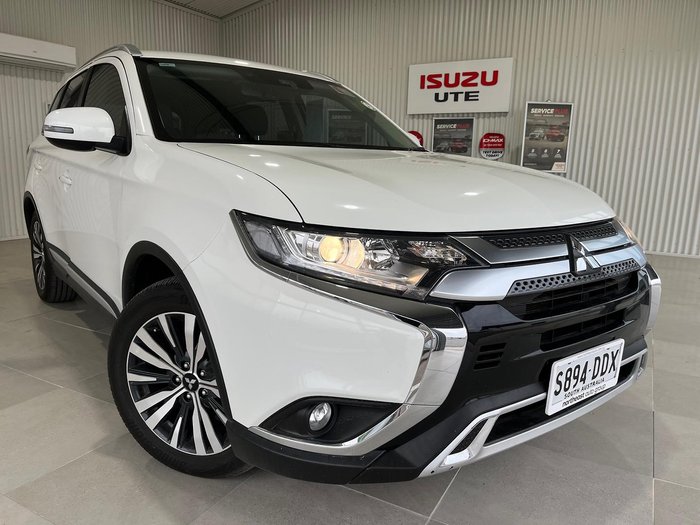 2020 Mitsubishi Outlander LS