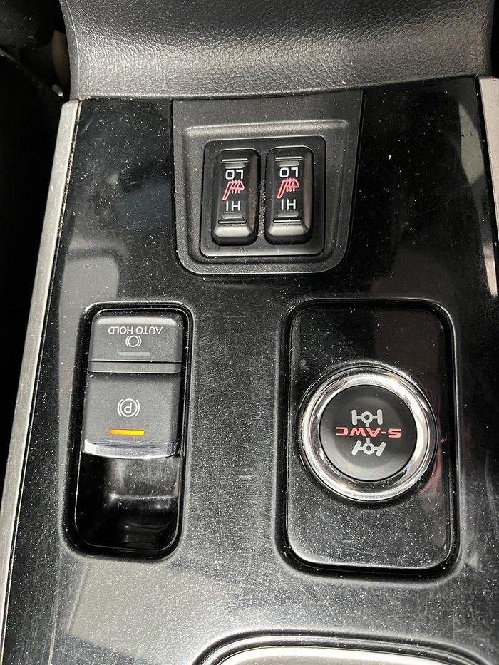 2020 Mitsubishi Outlander LS