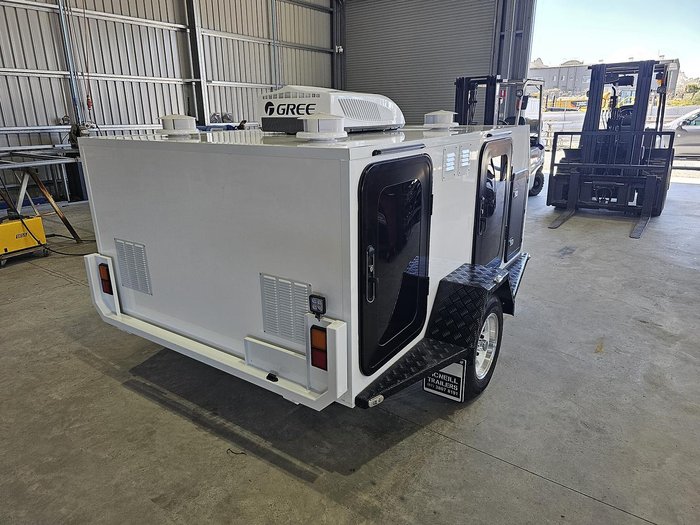 2025 McNeill 4 Dog Deluxe