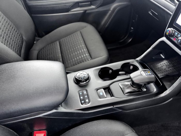 2025 Ford Everest Ambiente