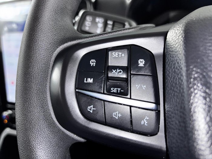 2025 Ford Everest Ambiente