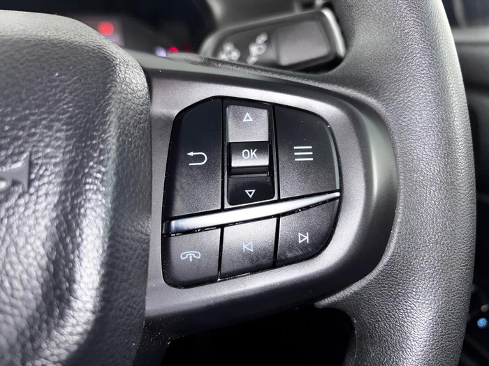 2025 Ford Everest Ambiente