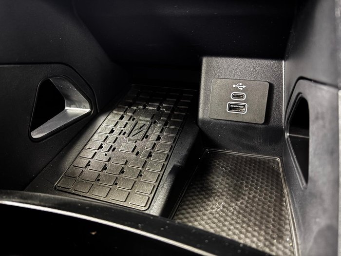 2025 Ford Everest Ambiente