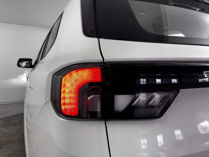 2025 Ford Everest Ambiente