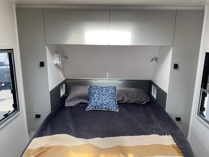 2025 New Age Caravans Manta Ray 16 Adventurer