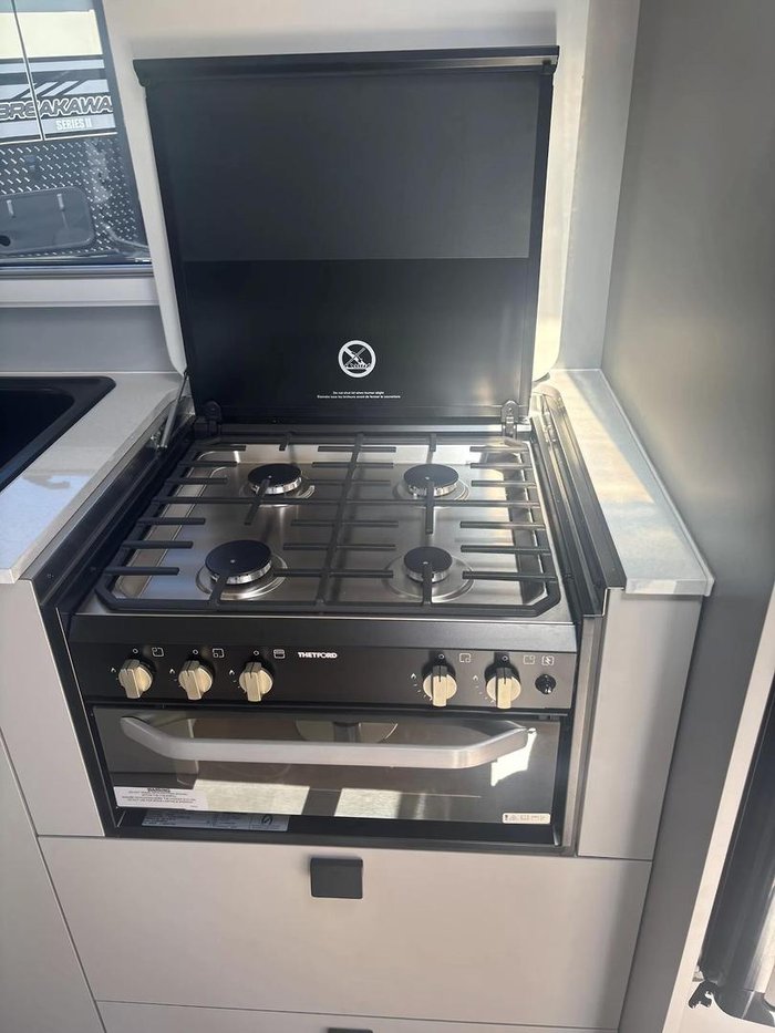 2025 New Age Caravans New Age Caravan Manta Ray Mr16e Adventurer