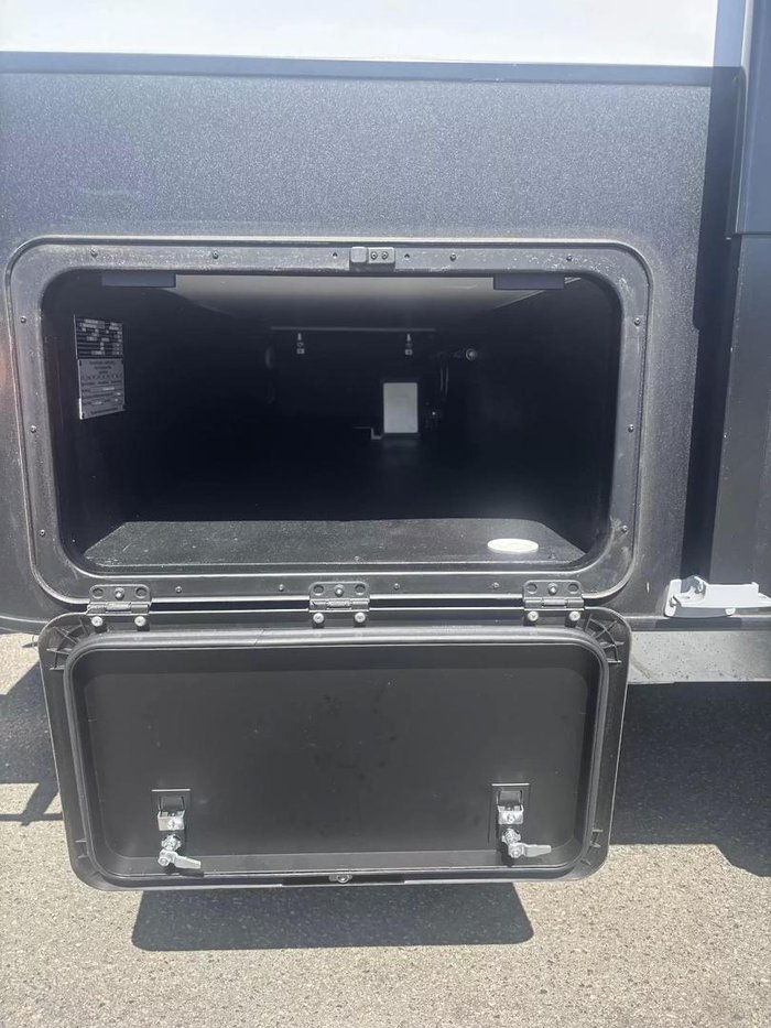 2025 New Age Caravans New Age Caravan Manta Ray Mr16e Adventurer