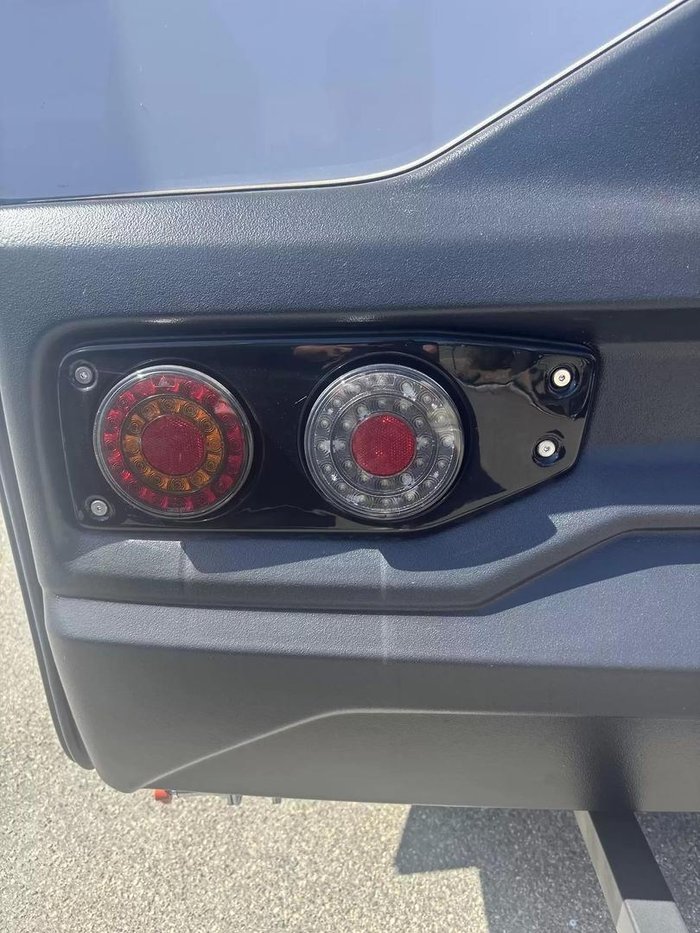 2025 New Age Caravans New Age Caravan Manta Ray Mr16e Adventurer