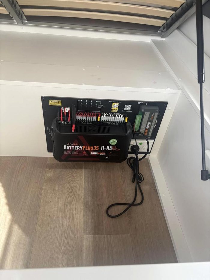 2025 New Age Caravans New Age Caravan Manta Ray Mr16e Adventurer