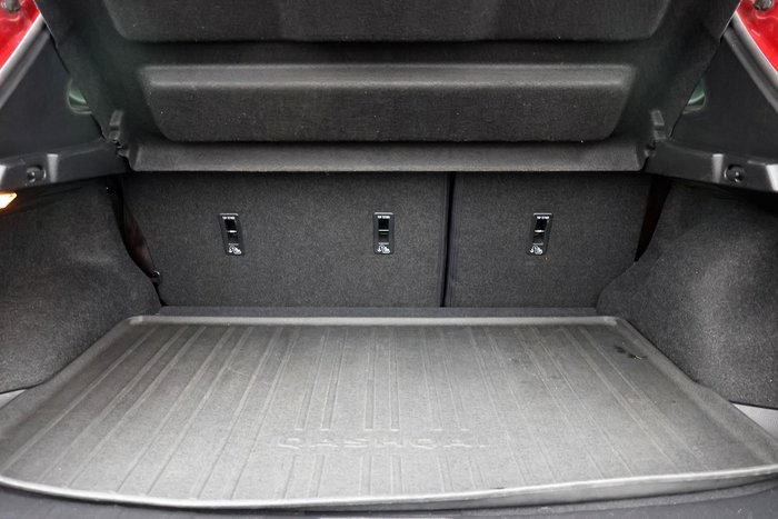 2018 Nissan QASHQAI N-TEC J11 Series 2 Magnetic Red