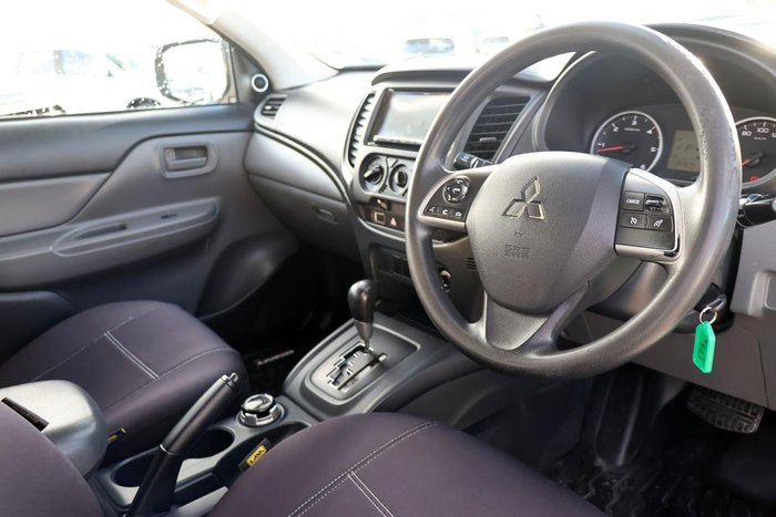 2016 Mitsubishi Triton GLX