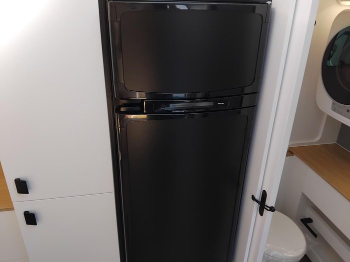 2025 New Age Caravans Manta Ray 19Ft Composite Mr19 Embark