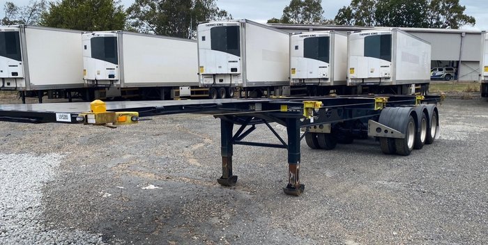 2014 Vawdrey 40' B Skel Black