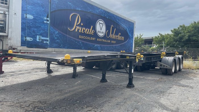 2014 Vawdrey 40' B Skel Black