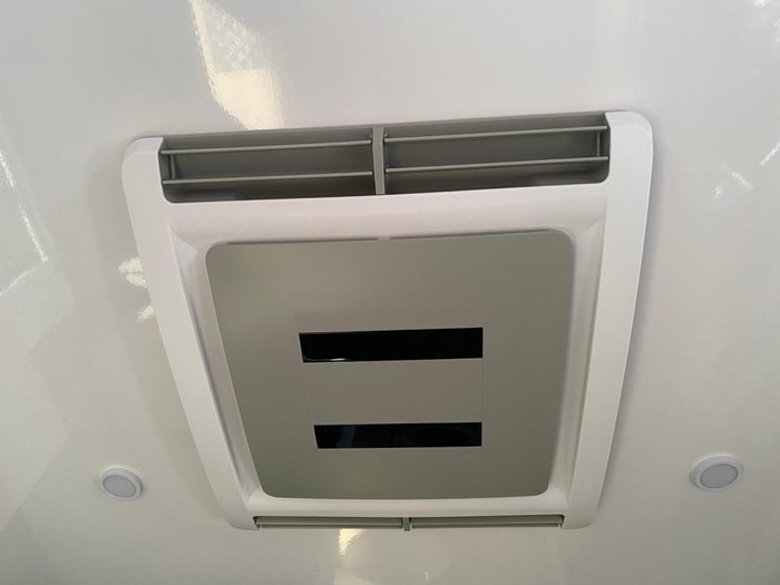 2025 Millard Toura-X 17'6 Centre Door L-Lounge