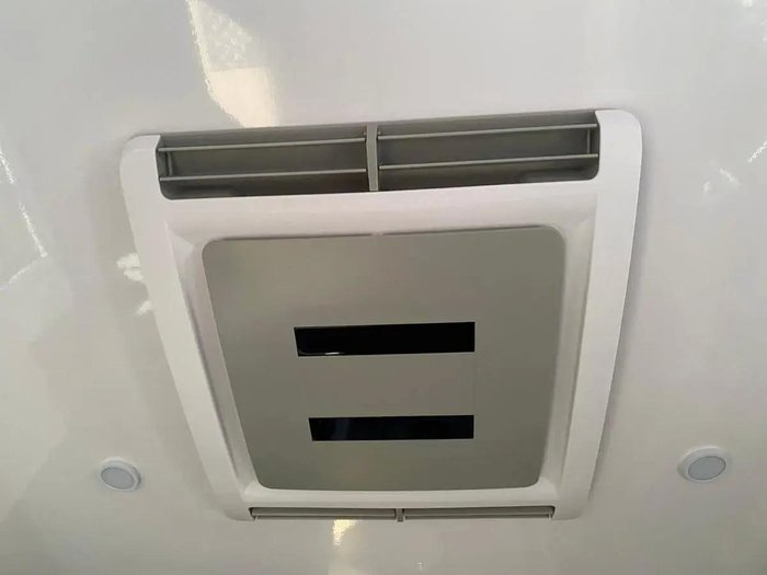 2025 Millard 2025 Millard Toura-X 17'6 Centre Door L-Lounge