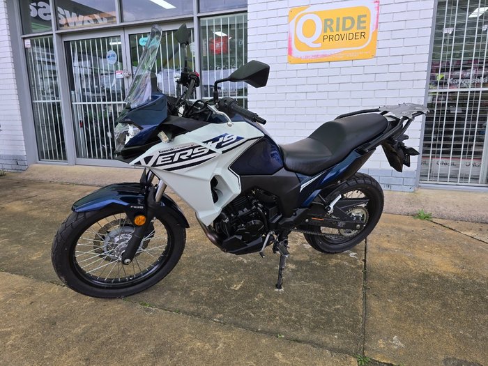 2025 Kawasaki VERSYS-X 300