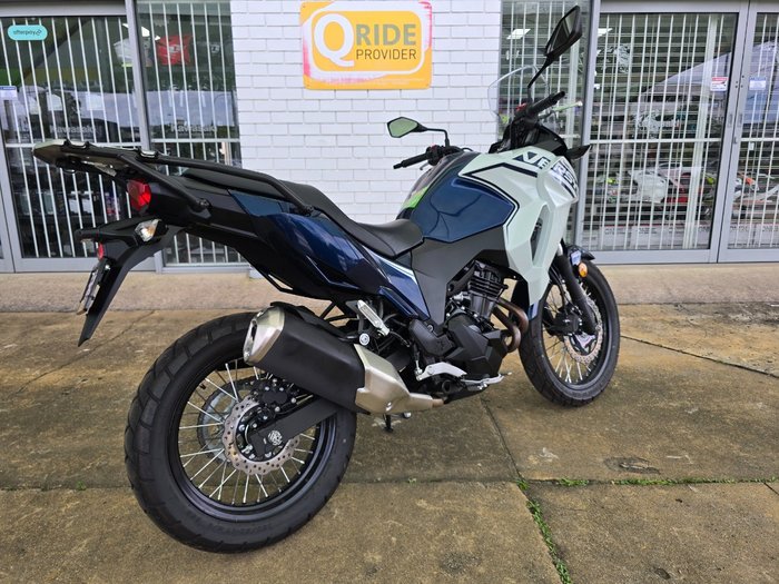 2025 Kawasaki VERSYS-X 300
