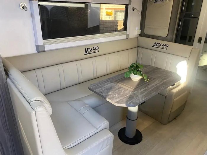 2025 Millard 2025 Millard Mflow X-Rider 21'6 Side Club