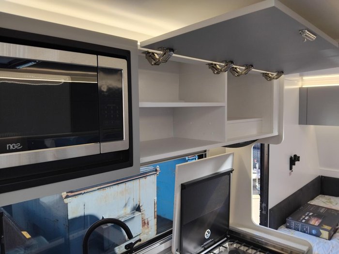 2025 New Age Caravans Road Owl Escape 19Ft Bunk Ensuite Ro19be Full Composite
