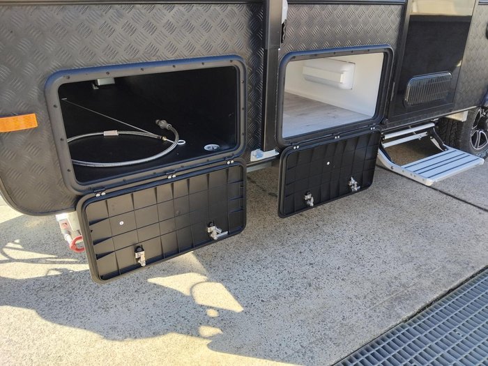 2025 New Age Caravans Road Owl Escape 19Ft Bunk Ensuite Ro19be Full Composite