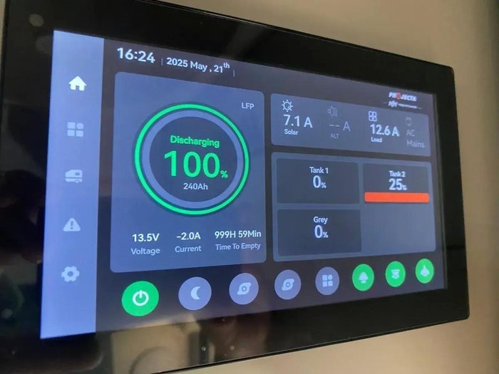 2025 Millard 2025 Millard Mflow X-Rider 17'6 Centre Door