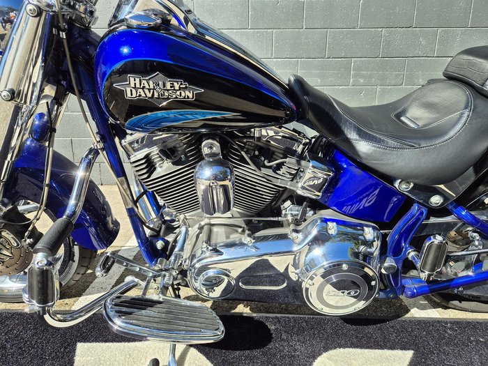 2011 Harley-Davidson CVO Softail Convertible (FLSTSE) CVO Blue