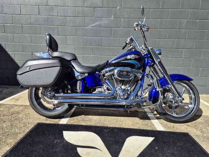 2011 Harley-Davidson CVO Softail Convertible (FLSTSE) CVO Blue