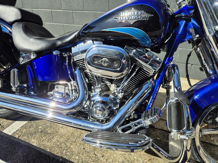 2011 Harley-Davidson CVO Softail Convertible (FLSTSE) CVO Blue