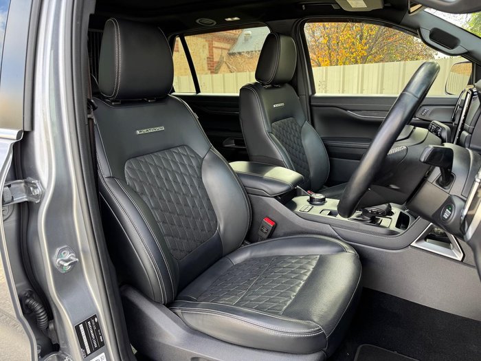 2023 Ford Everest Platinum