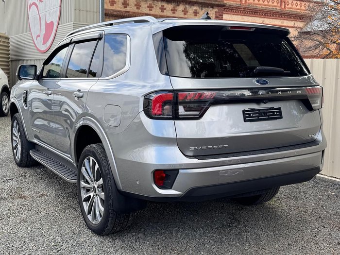 2023 Ford Everest Platinum
