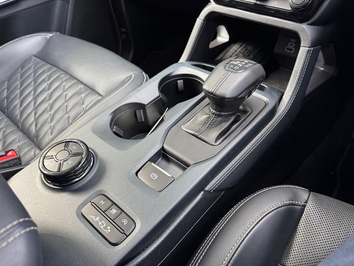 2023 Ford Everest Platinum