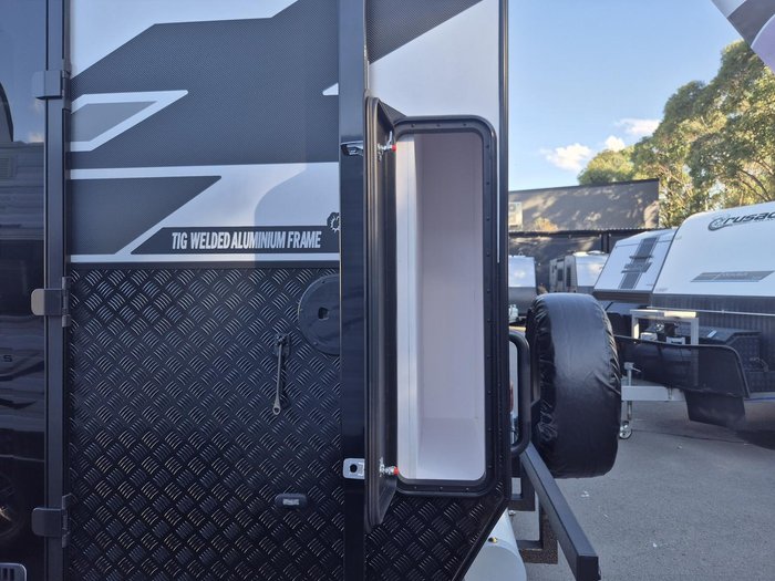 2025 Urban Caravans 18.9 X-Treme