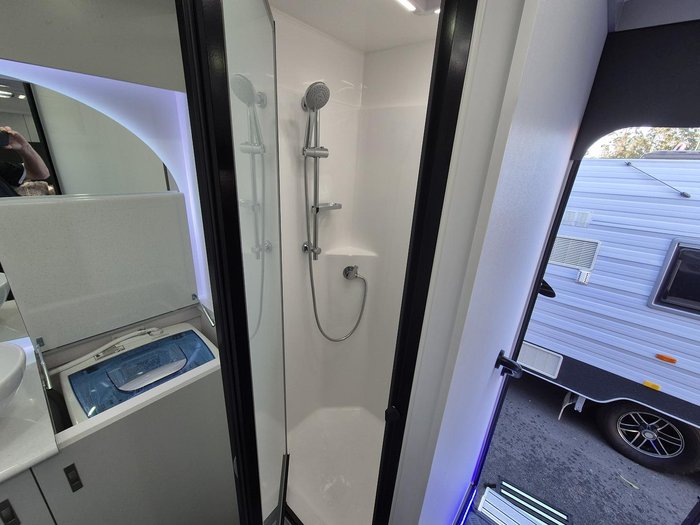 2025 Urban Caravans 18.9 X-Treme