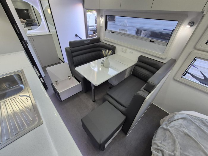 2025 Urban Caravans 18.9 X-Treme