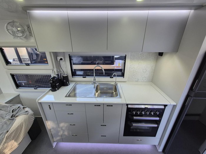 2025 Urban Caravans 18.9 X-Treme