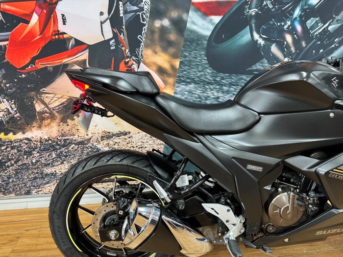 2023 Suzuki GIXXER SF MATTE GRAY