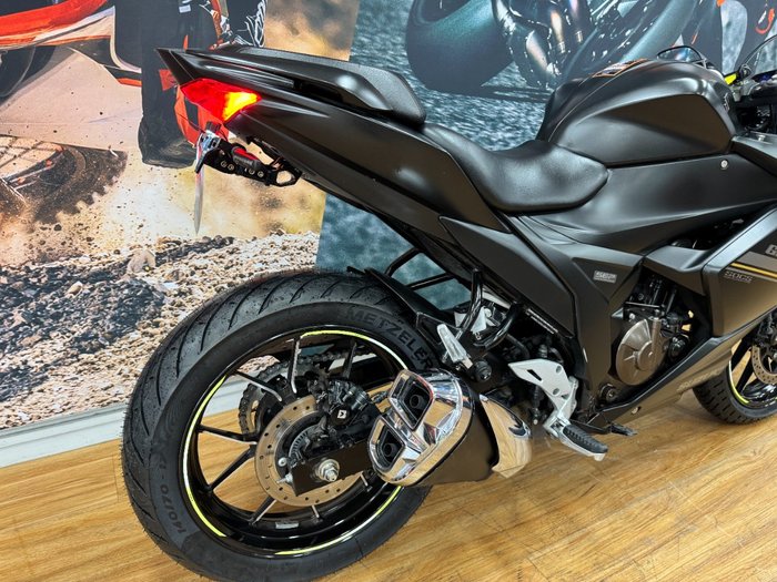 2023 Suzuki GIXXER SF MATTE GRAY