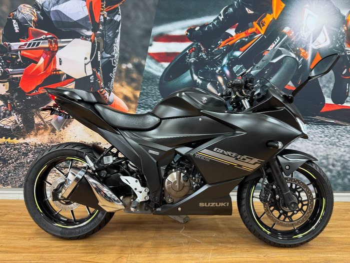2023 Suzuki GIXXER SF MATTE GRAY