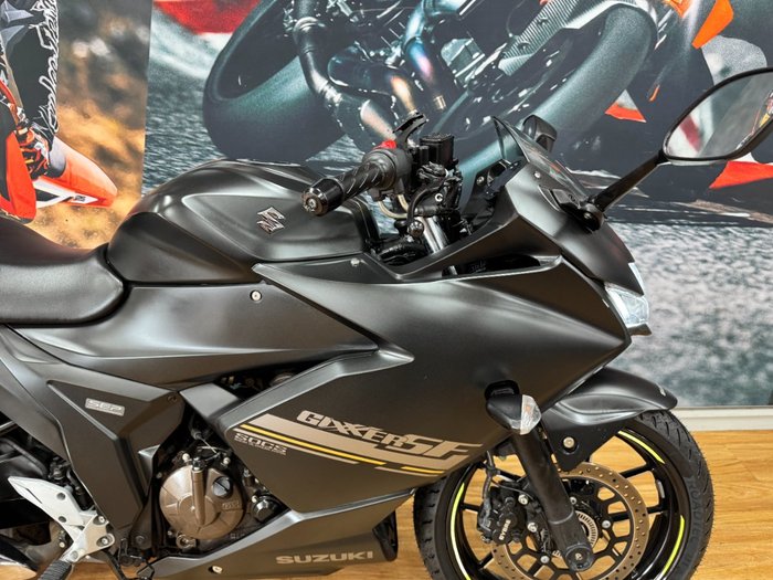 2023 Suzuki GIXXER SF MATTE GRAY