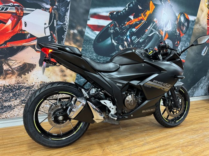 2023 Suzuki GIXXER SF MATTE GRAY