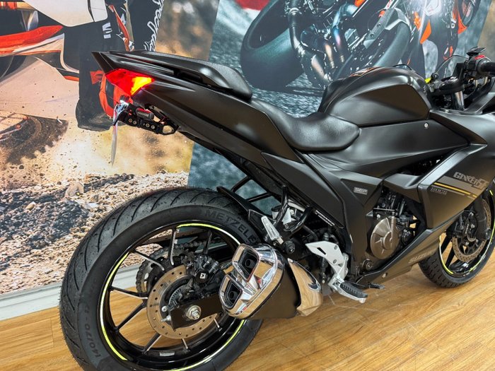 2023 Suzuki GIXXER SF MATTE GRAY