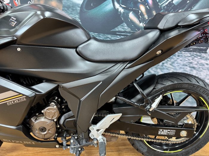 2023 Suzuki GIXXER SF MATTE GRAY