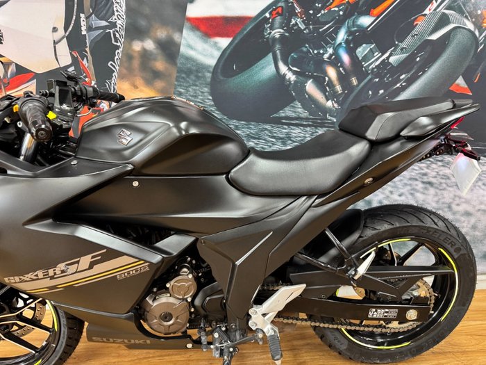 2023 Suzuki GIXXER SF MATTE GRAY