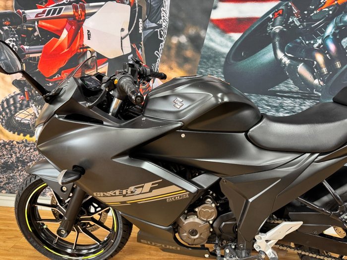 2023 Suzuki GIXXER SF MATTE GRAY