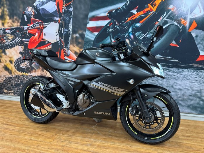2023 Suzuki GIXXER SF MATTE GRAY