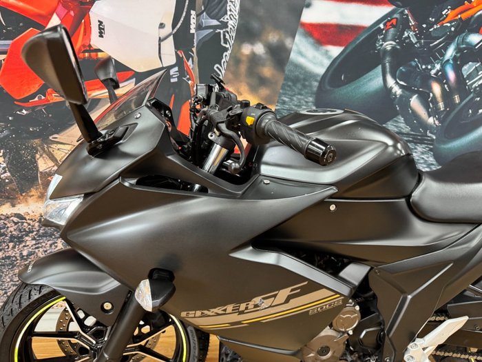 2023 Suzuki GIXXER SF MATTE GRAY