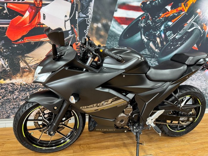 2023 Suzuki GIXXER SF MATTE GRAY