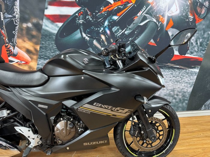 2023 Suzuki GIXXER SF MATTE GRAY
